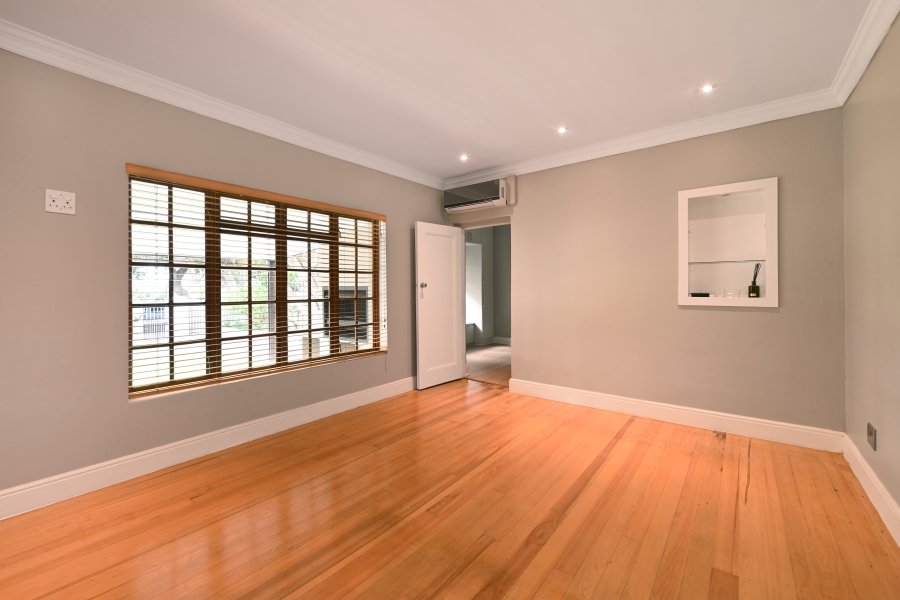 3 Bedroom Property for Sale in Bergvliet Western Cape